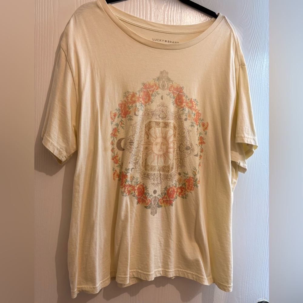 Lucky Brand Cream Short-Sleeve Tee with Floral Sun Graphic XL